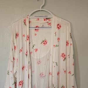 INC | White Pink Floral Short Robe Size XL *Missing Belt